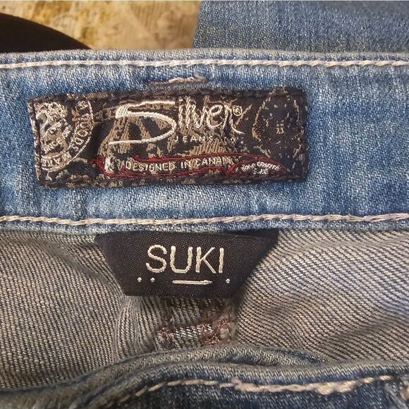 Silver Skui high capri sz 27 with 22.5" inseam,  excellent condition - Picture 6 of 6